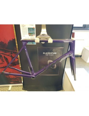 Alpe d'Huez 01 2022 DISC XL édition limitée Purple Gloss